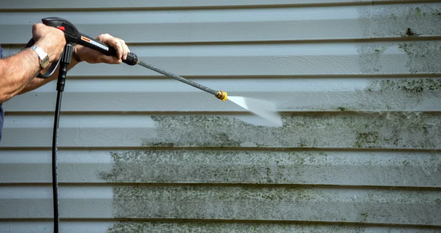 full-house-exterior-pressure-wash-before-home-painitng
